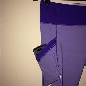 lululemon purple cropped yoga pants